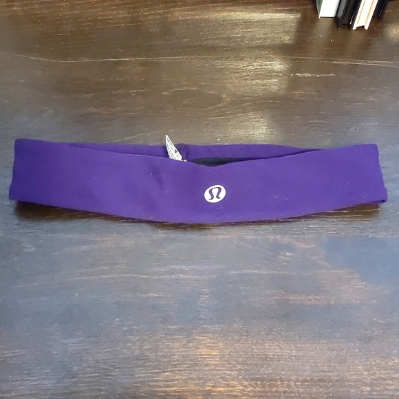 lululemon athletica Accessories - Lululemon headband